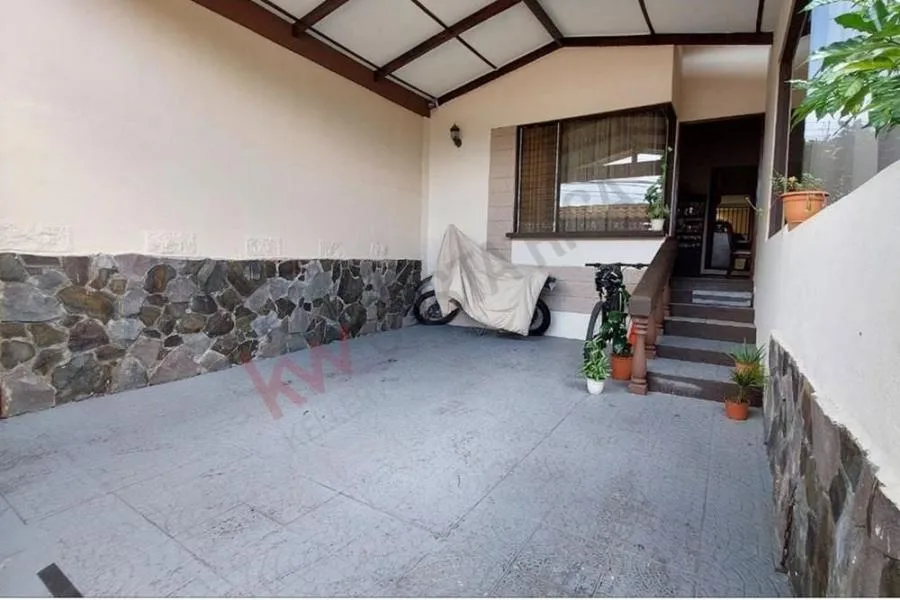 Alquiler de local comercial en piso 3 del Mall San Pedro #AA002 US$2,100 - Alquiler / Renta en San Pedro — photo 3