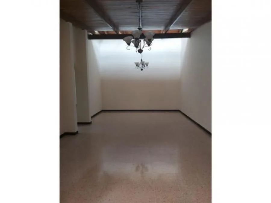 VENTA DE CASA CON APARTAMENTO, SAN JOSÉ, MONTES DE OCA, SABANILLA - Venta en Montes de Oca — photo 3