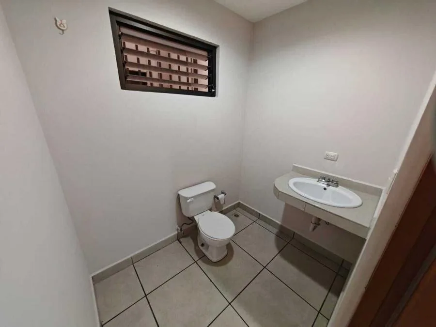 Venta de edificio con uso mixto en El Carmen de Guadalupe US$ 310,000 #7597 - Venta en Goicoechea — photo 4