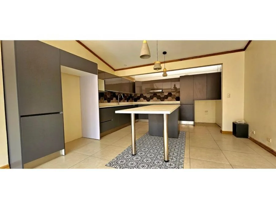 Venta de casa en condominio en San Pedro, Montes de Oca #JM93 - Venta en San Pedro — photo 4