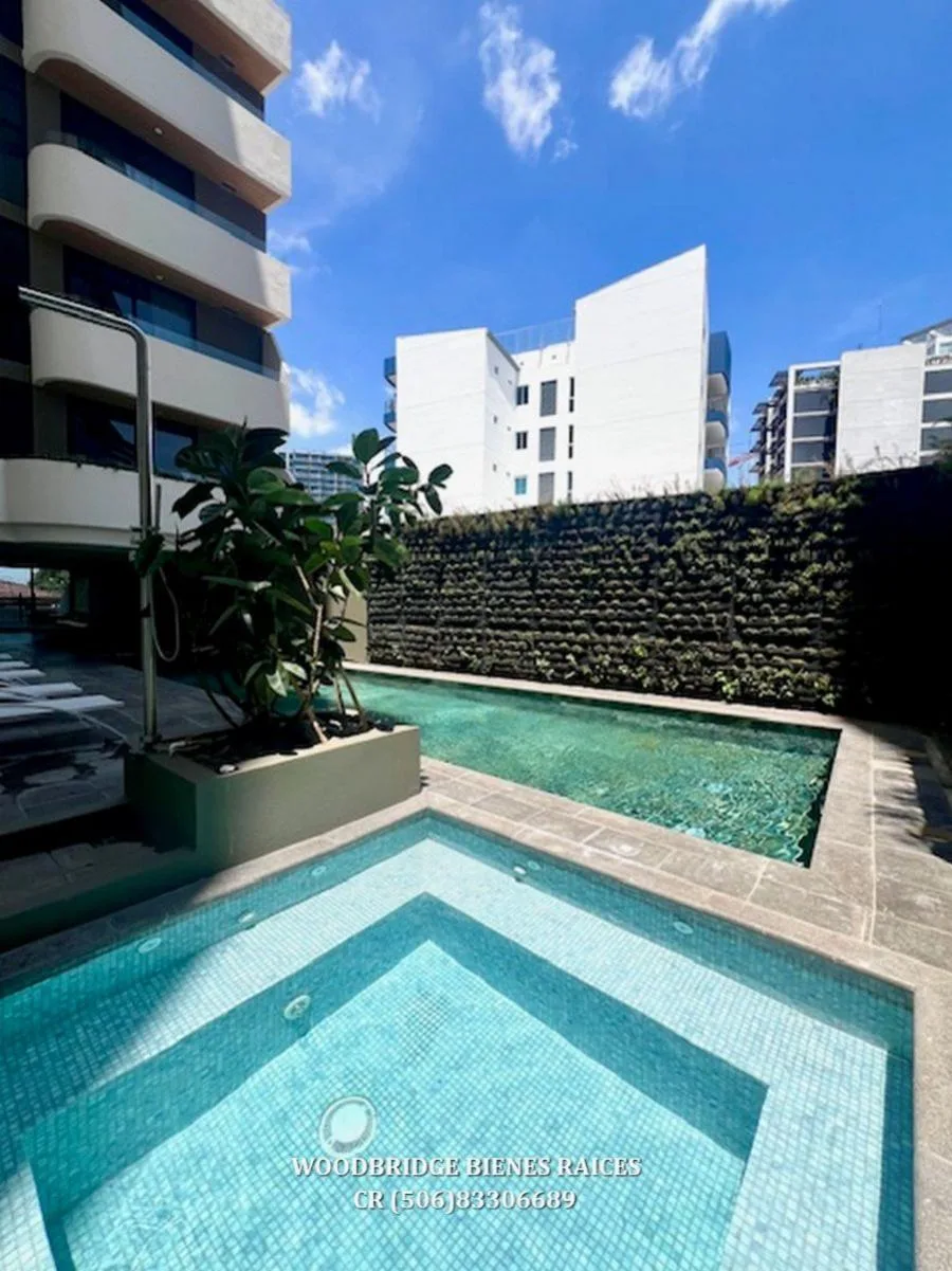 San Jose Rohrmoser apartamento alquiler $2.200 / 96 mts., vista - Alquiler / Renta en San José