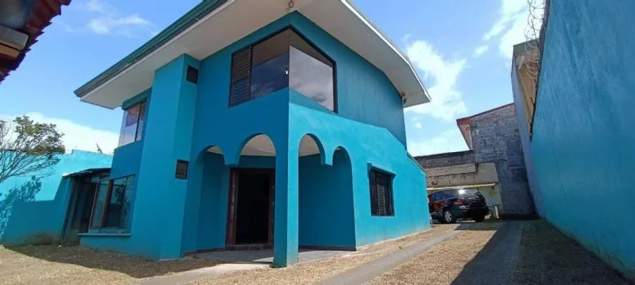 venta de casa en heredia santo domingo  - Venta en Santo Domingo