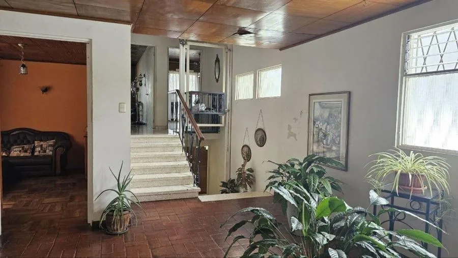 VENTA DE CASA EN LOS YOSES PBR - Venta en Montes de Oca — photo 3