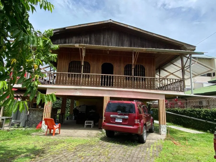 Venta de Casa de Playa en Jacó, Puntarenas. - Venta en Jacó