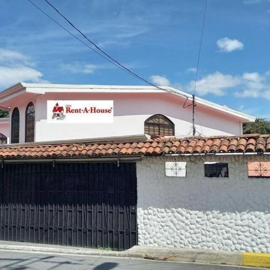 Alquiler de Casa en Santa Ana - Alquiler / Renta en Santa Ana