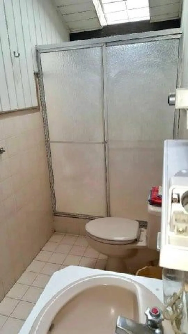 Casa esquinera con excelente ubicación en Los Yoses Sur RAH 232387 - Venta en San José — photo 2