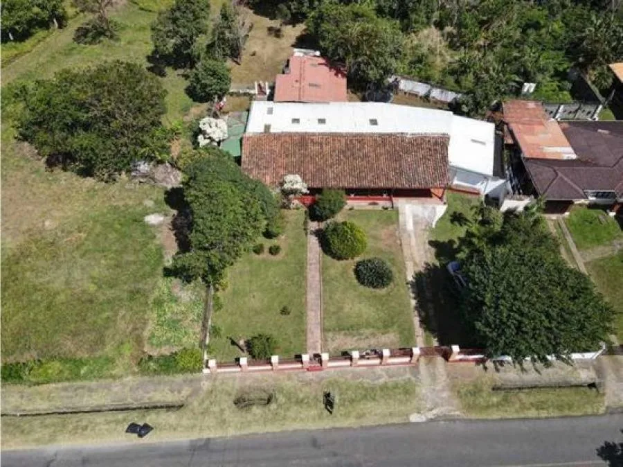 Casa en venta y alquiler  en Santo Domingo, uso mixto, 5PDC8721504 - Venta en Santo Domingo — photo 3