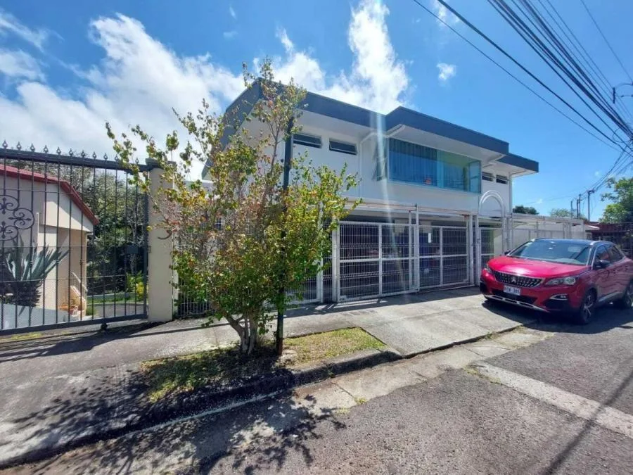 Casa en Venta en San Isidro, Heredia RAH #221896 - Venta en San Isidro