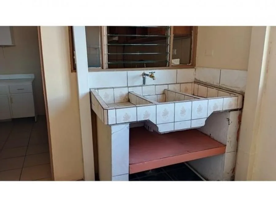 Casa en Venta, En Guadalupe, Calle Blancos, con Apto. NEG. 5PJG7141532 - Venta en Goicoechea — photo 2