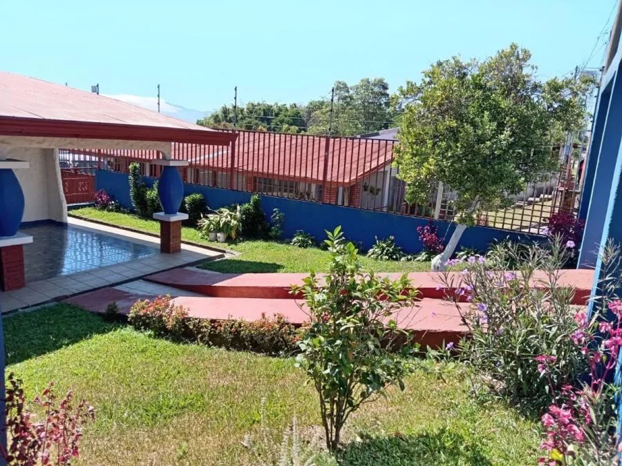 Exclusiva Oportunidad! Majestuosa Propiedad con Casa de Lujo en San Isidro de Alajuela - Venta en San Isidro — photo 2