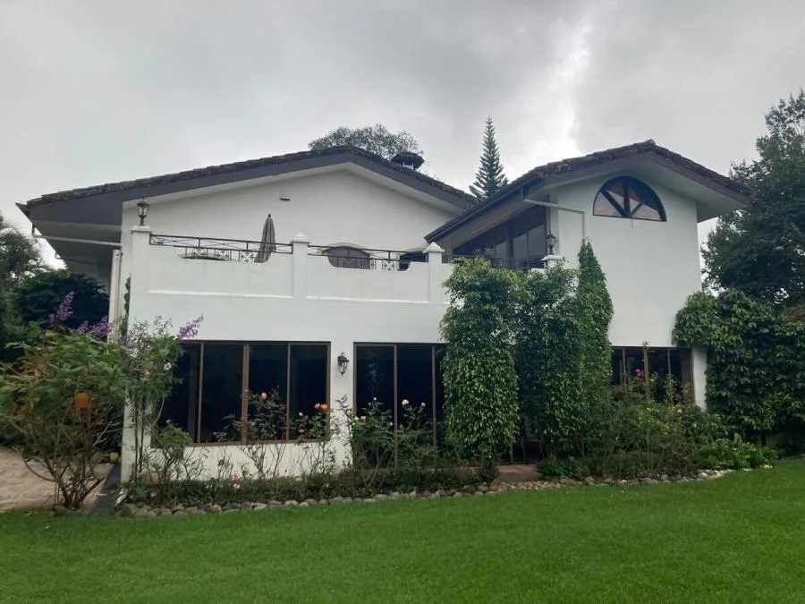 Venta de casa en Residencial Aves del Paraíso, San Rafael de Heredia US$ 1,200,000 #3667 - Venta en San Rafael