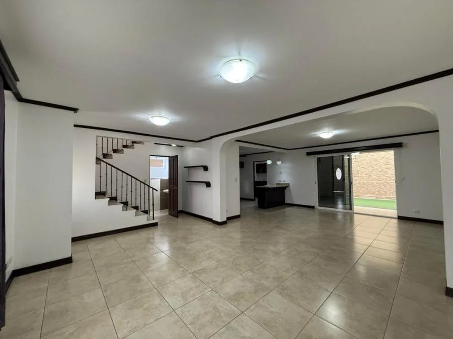 CASA EN VENTA EN HEREDIA, cod: CTL 25-1548 - Venta en Heredia