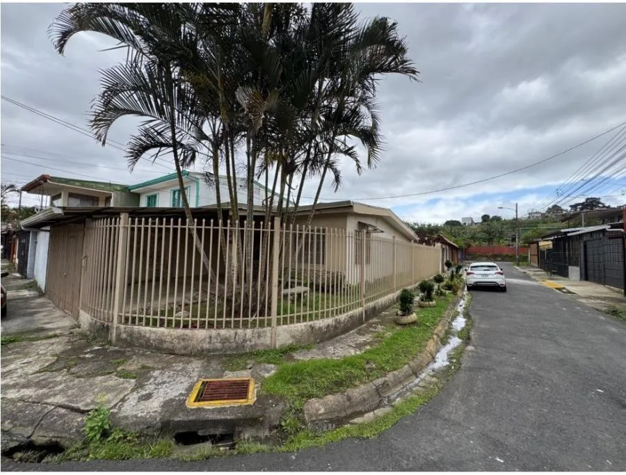 Venta de casa en Urbanización Niza, Mata de Plátano US$116,872 #JM59 - Venta en Goicoechea