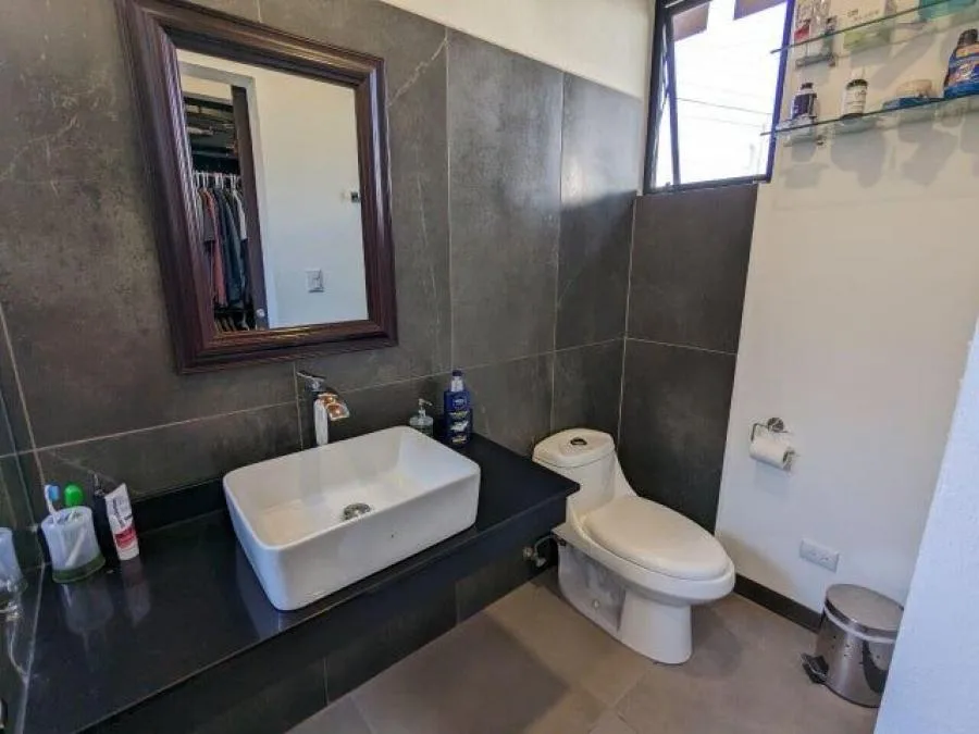 Venta de Casa en Santo Domingo, Heredia. Precio Rebajado! - Venta en Santo Domingo — photo 5
