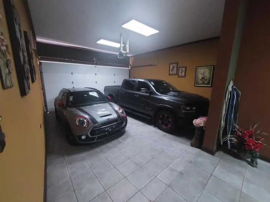 SE VENDE CASA EN RESIDENCIAL PRIVADO MORAVIA - Venta en Moravia — photo 3