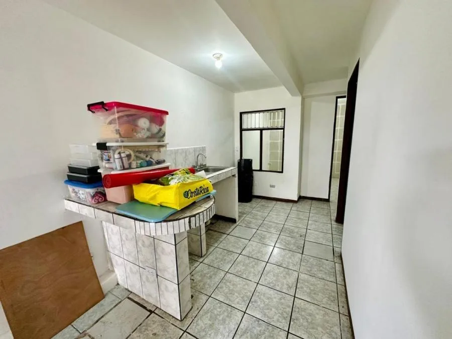 Venta de Edificio con 7 apartamentos en Ipis Goicoechea MGA - Venta en Goicoechea — photo 3