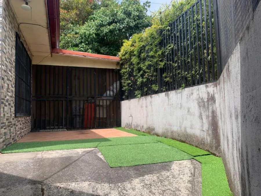 CASA EN VENTA EN ESCAZU, MLS #26-1262 - Venta en Escazú