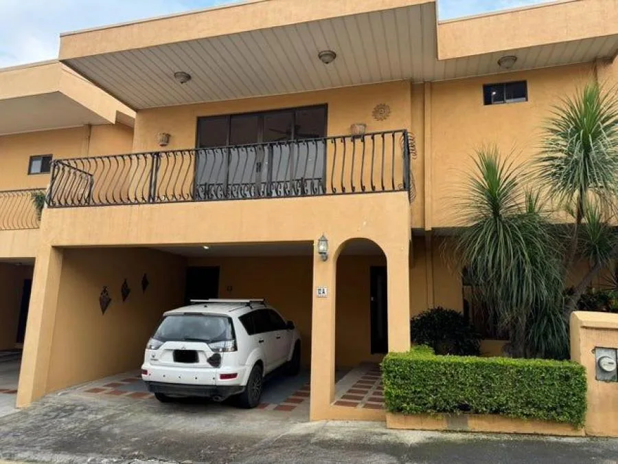 Venta de Casa en Belén, Heredia. RAH 25-1028 - Venta en Belén