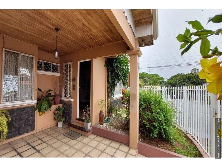 Venta de casa esquinera en San Vicente de Santo Domingo #8871803 - Venta en Santo Domingo