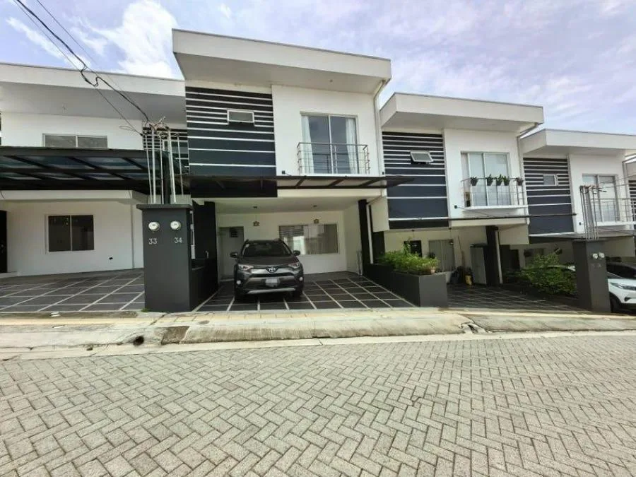 Venta de casa  en Heredia canton santo domingo - Venta en Santo Domingo