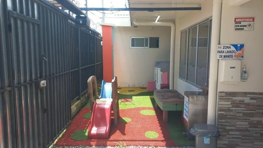 Venta de Casa Comercial en Tibás, San José. RAH 25-46 - Venta en Tibás — photo 3