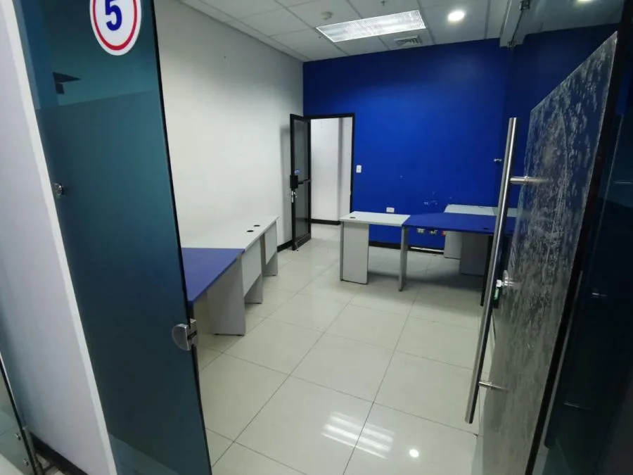 SE VENDE LOCAL #2 MALL PASEO DE LAS FLORES  HEREDIA - Venta en Heredia