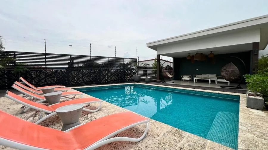 Venta de Casa en San Antonio, Escazú. RAH 25-881 - Venta en Escazú