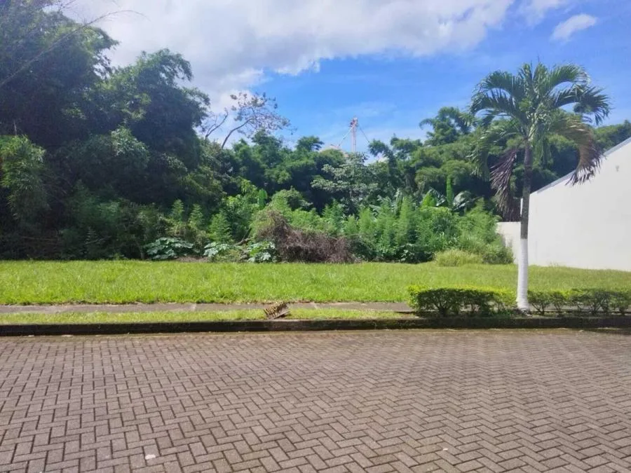Venta de Lote en El Coyol de Alajuela. RAH 25-1363 - Venta en San José
