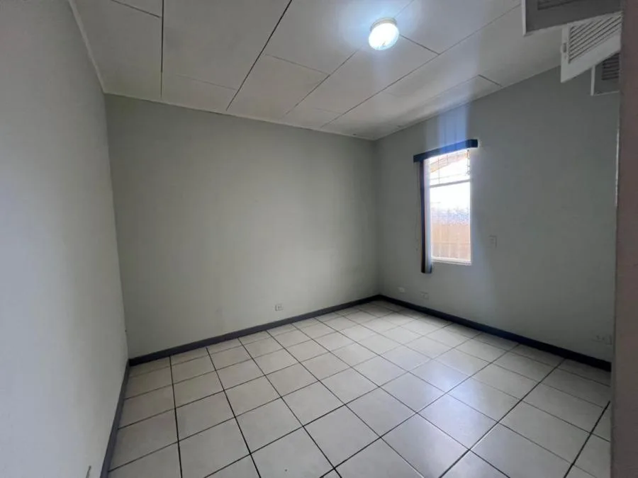 Se Alquila Apartamento – San Pablo de Heredia, María Auxiliadora #439 - Alquiler / Renta en San Pablo — photo 3