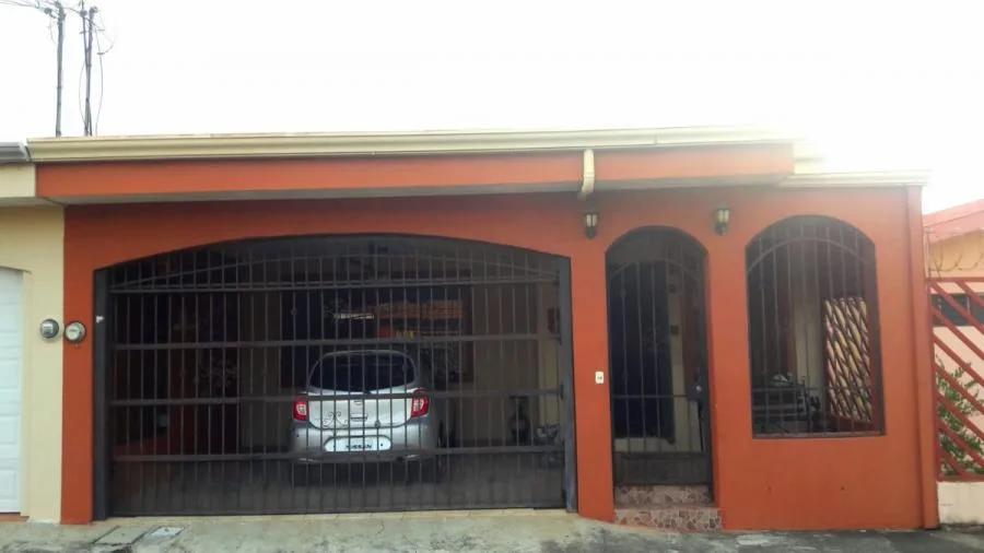 Venta propiedad comercial con alto tránsito y uso mixto ideal inversión #26-1802 GS - Venta en Desamparados