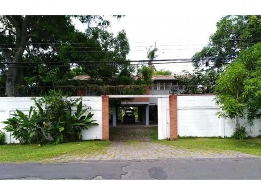 VENTA DE QUINTA CON CASA Y CABINA FRENTE AL MAR, PUNTARENAS, EL ROBLE - Venta en Puntarenas