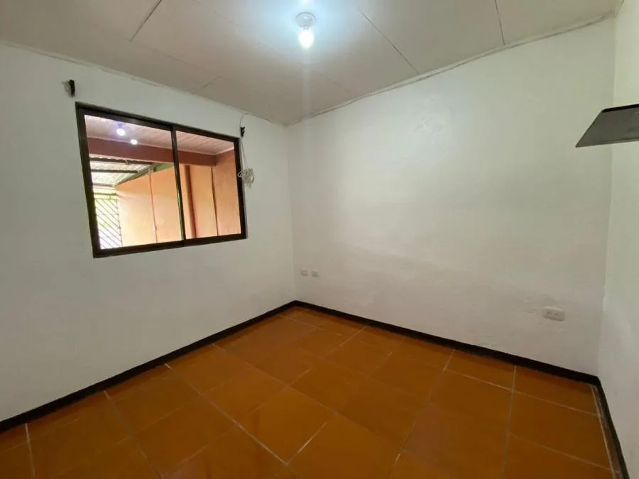 CASA EN VENTA EN URB. LAS FLORES, MORAVIA RAH 24330  - Venta en Moravia — photo 2
