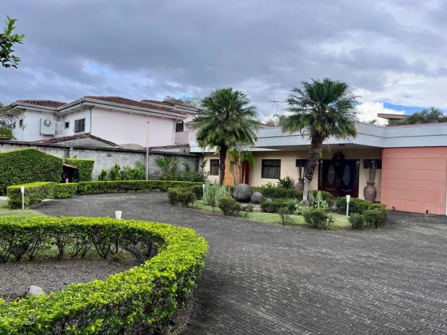 Casa en Alquiler en Santa Ana, San José. RAH 23-1727 - Alquiler / Renta en Santa Ana