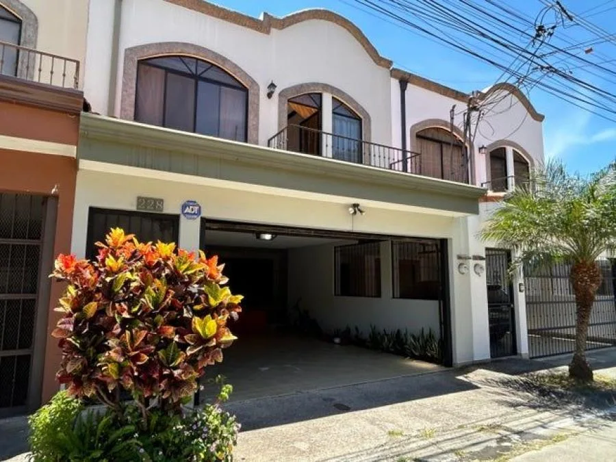 Venta de Casa en San Francisco, Heredia. RAH 24-1602 - Venta en San Francisco