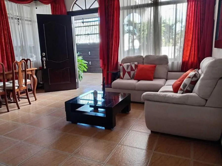 Venta de Casa en Pozos de Santa Ana. RAH 25-1488 - Venta en Santa Ana