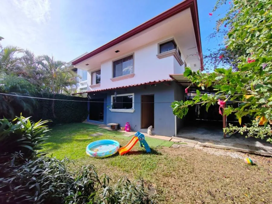 Venta de casa en Residencial en Pozos Santa Ana MGA - Venta en Santa Ana