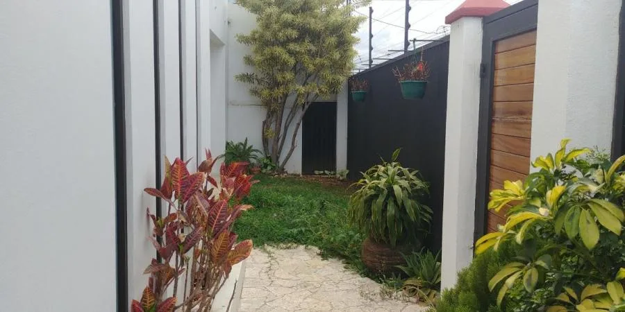 VENTA DE CASA EN SANTO DOMINGO DE HEREDIA CL22-1990 - Venta en Santo Domingo — photo 5