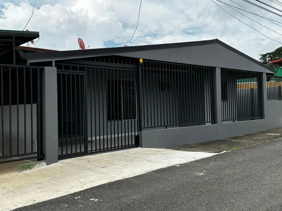 ALQUILER DE CASA, ALAJUELA, TURRÚCARES CENTRO - 9769345 - Alquiler / Renta en Turrúcares