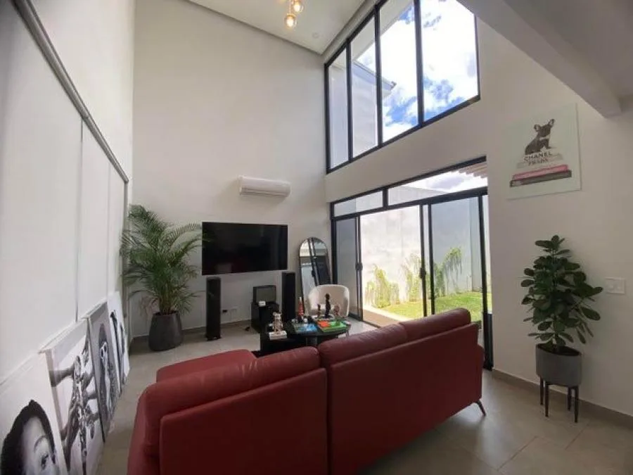 MLS-26-522 LS VENTA HERMOSA CASA SAN RAFAEL ESCAZU - Venta en Escazú