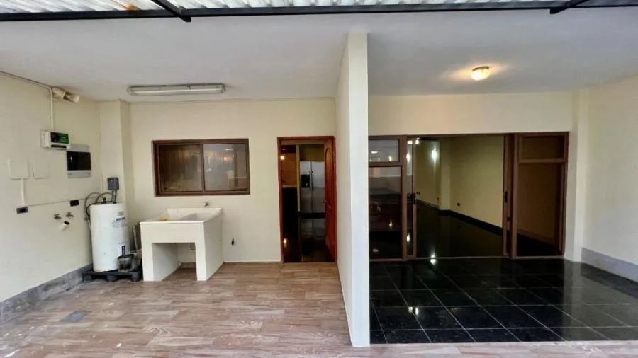 CASA VENTA EN CONDOMINIO RESIDENCIAL PUEBLO DEL REY, SANTO DOMINGO RAH 241000  - Venta en Santo Domingo — photo 2