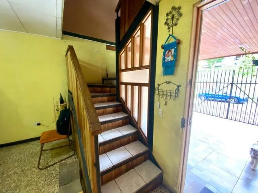Venta de Casa en Guadalupe, San José. RAH 25-226 - Venta en Goicoechea — photo 2