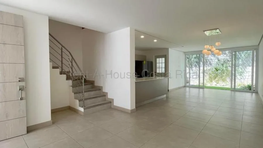 MLS-26-1584 LS ALQUILER CASA SAN RAFAEL ESCAZU - Alquiler / Renta en Escazú