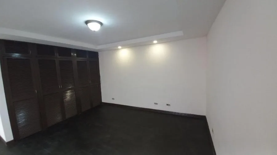Venta de Casa + APTO en San Vicente de Moravia.  - Venta en Moravia — photo 2