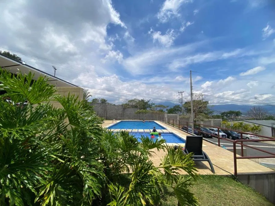Venta de Casa en Ulloa, Heredia. RAH 25-1814 - Venta en Ulloa