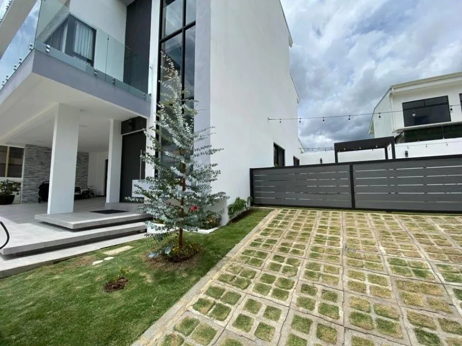Venta de casa en Alajuelita PBR - Venta en Alajuelita