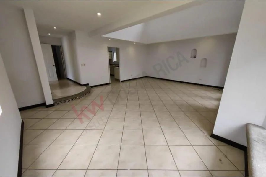 CASA VENTA EN RESIDENCIAL VEREDA REAL, SANTO DOMINGO, HEREDIA #5320 - Venta en Santo Domingo — photo 4