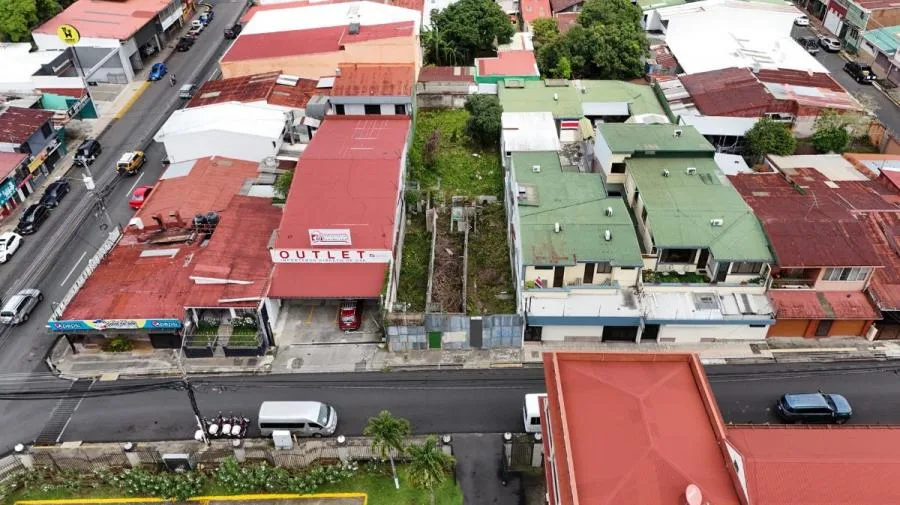 Venta de Lote con Uso de Suelo Mixto en Alajuela. RAH 26-600 - Venta en Alajuela