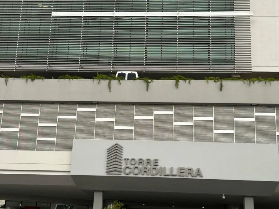 Local Comercial en Alquiler en Rohrmoser. San José. MLS  24-130 - Alquiler / Renta en Pavas