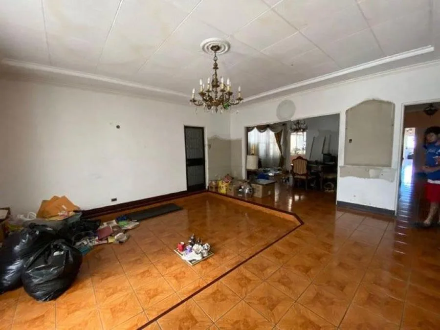 Venta de Casa en Paseo Colón, San José. - Venta en San José — photo 2
