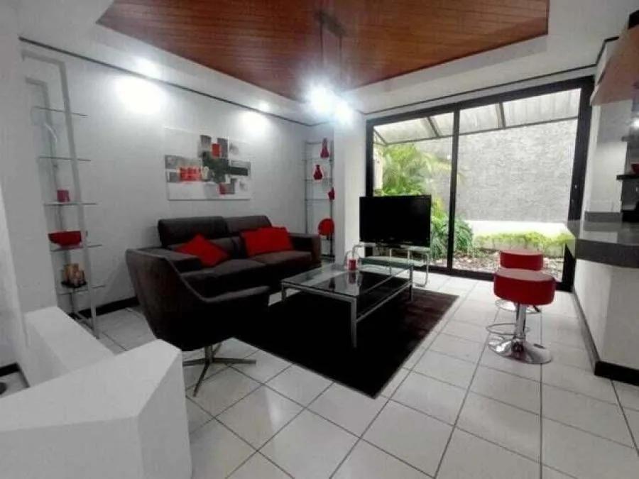 Alquiler de Apartamento amueblado 4 habitaciones en Sabana MGA - Alquiler / Renta en Mata Redonda